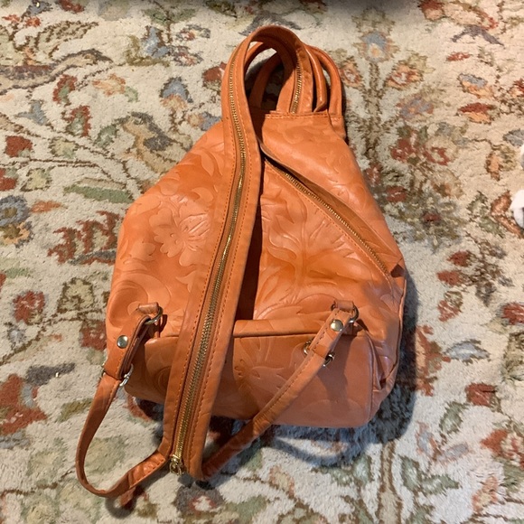 Valentina Sling Purse - Picture 3 of 9